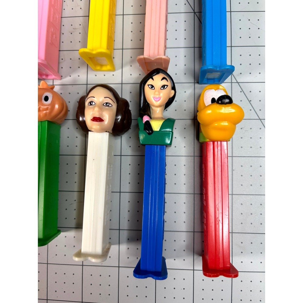 Vintage PEZ Dispensers Lot of 10 Disney Star Wars Looney Tunes Peanuts - Picture 4 of 5